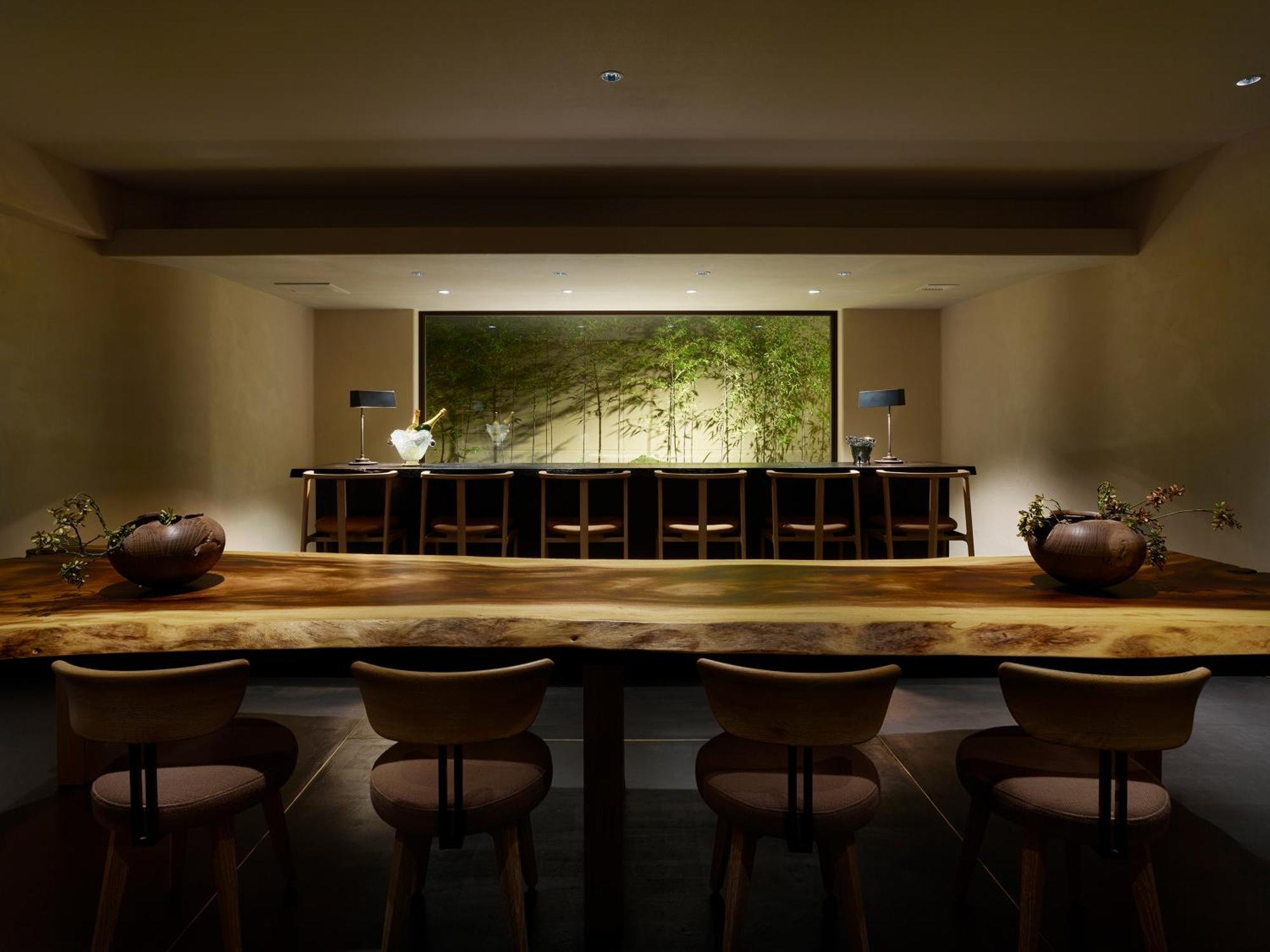 Hotel The Celestine Kyoto Gion Dış mekan fotoğraf The bar at the hotel