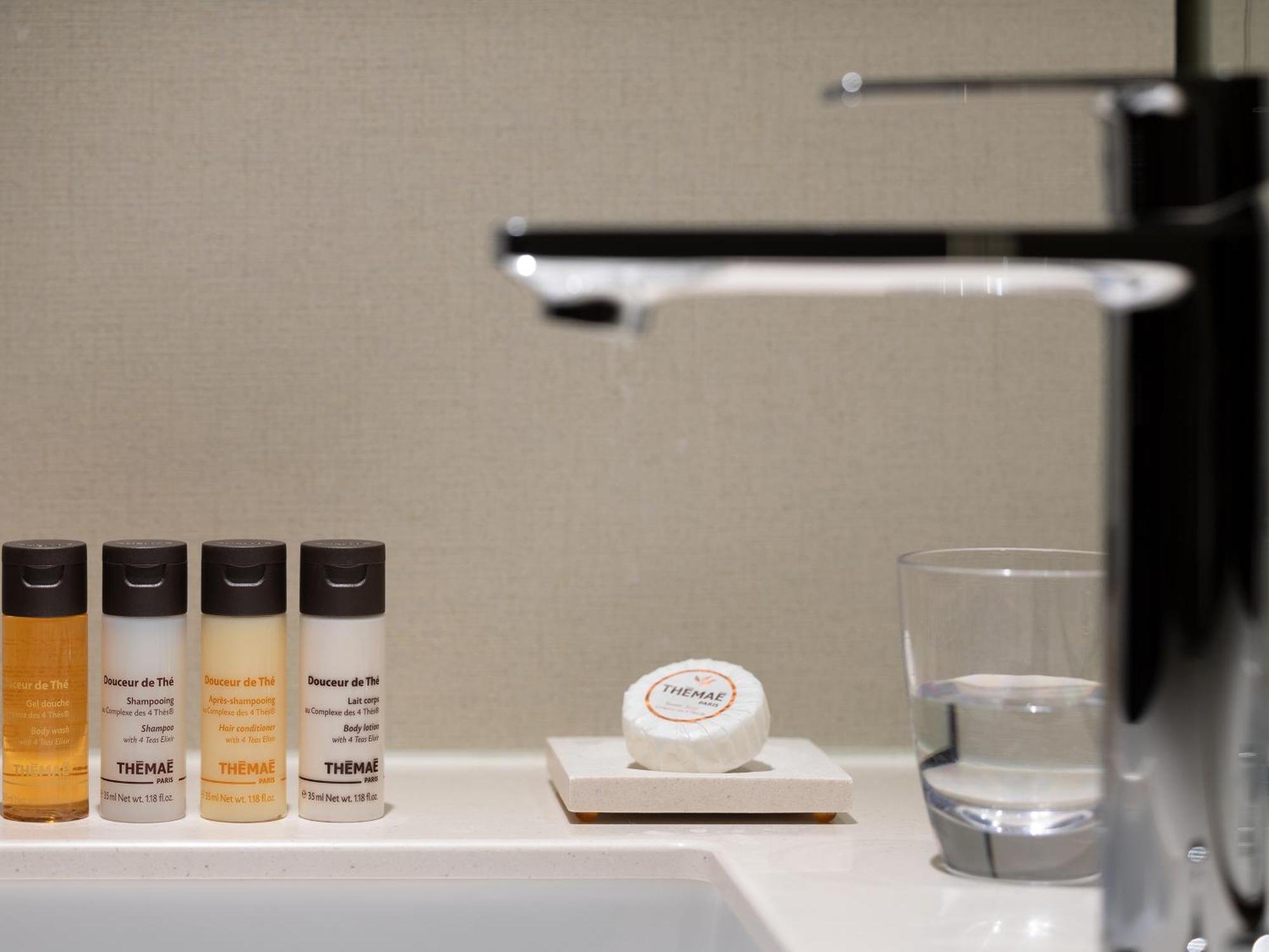 Hotel The Celestine Kyoto Gion Dış mekan fotoğraf The Hotel's bathroom amenities