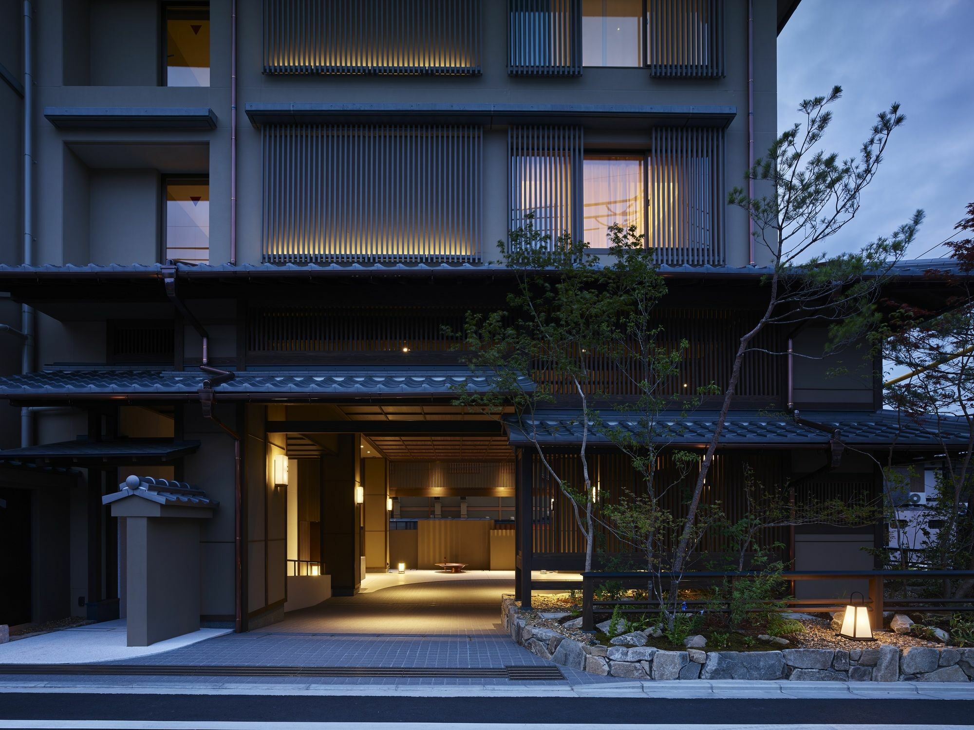 Hotel The Celestine Kyoto Gion Dış mekan fotoğraf Entrance of the hotel